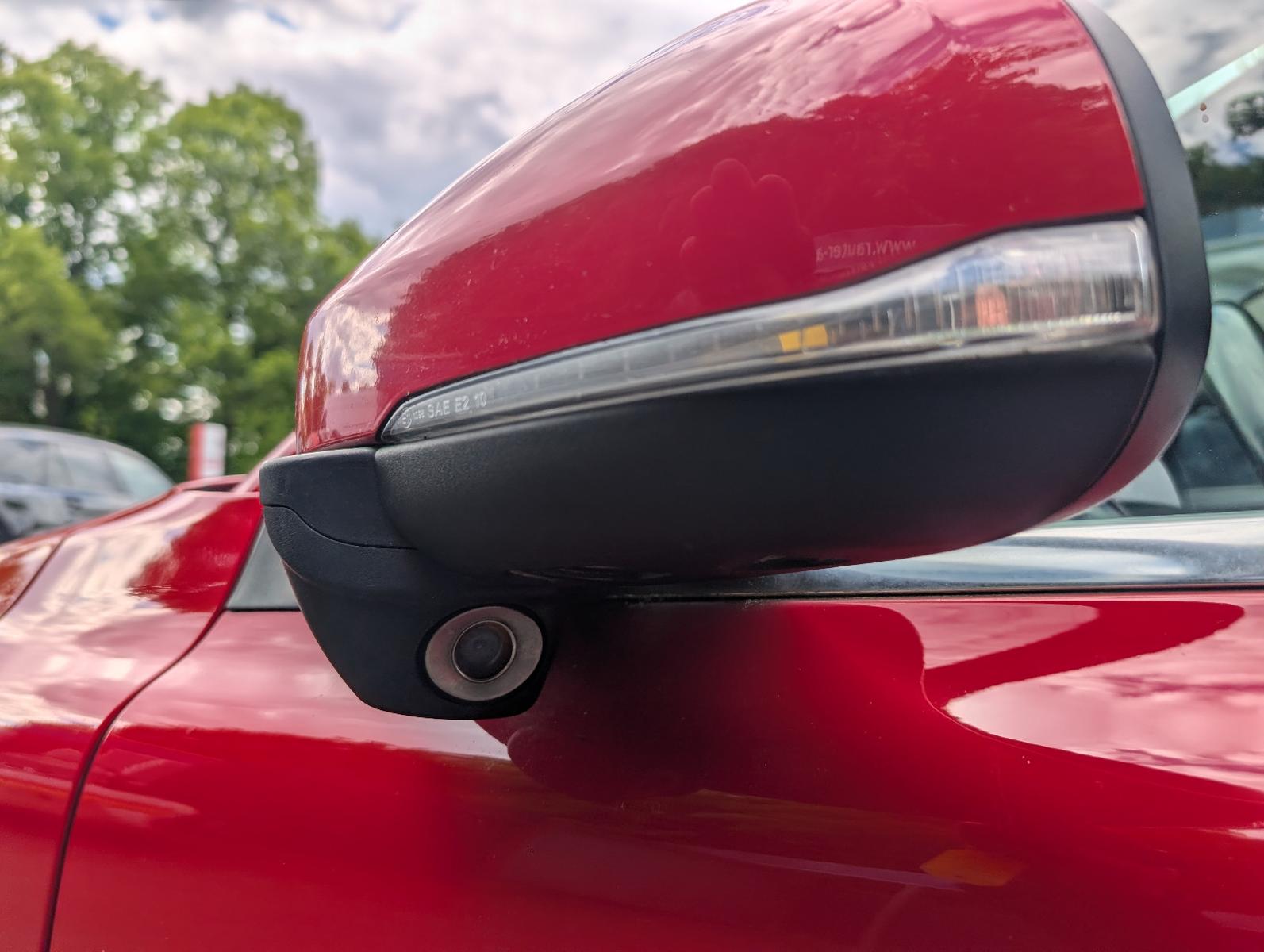 Volvo V70 2012 — photo 18