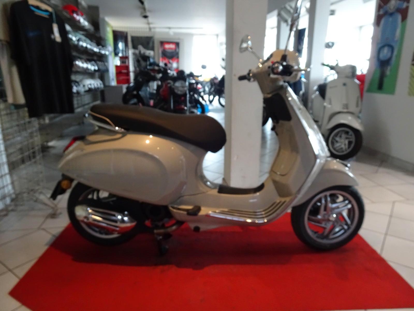 Vespa Primavera 50 MY26-NEU EINGETROFFEN-