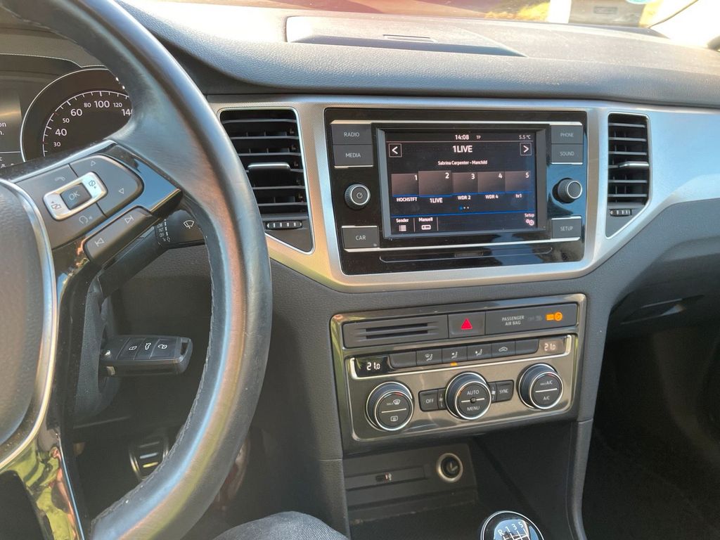 Image of Volkswagen Golf