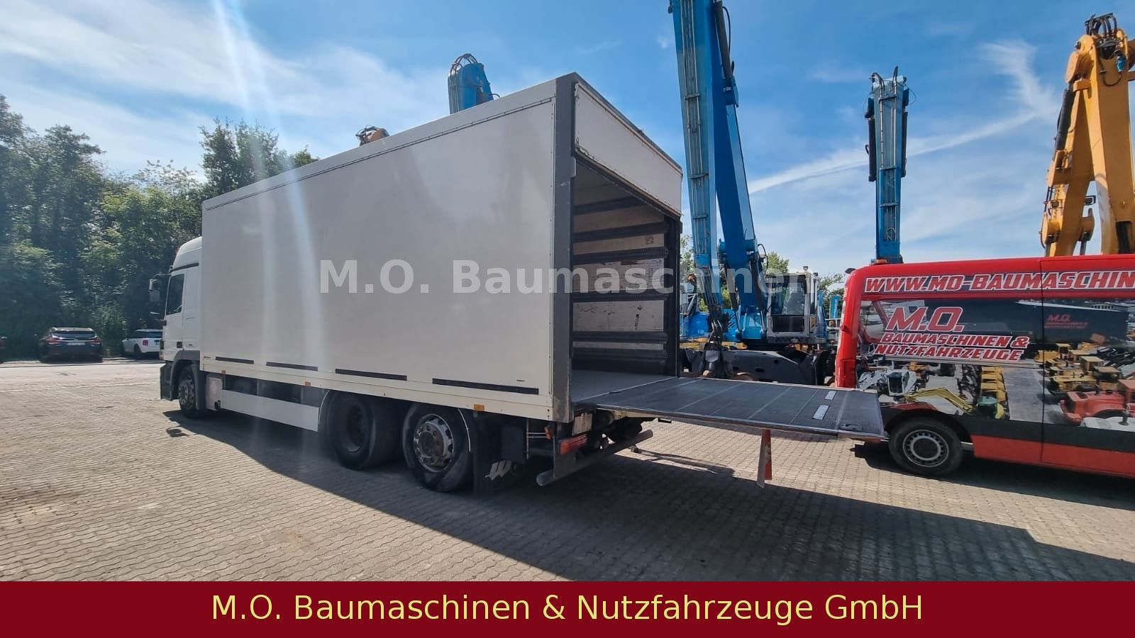 Fahrzeugabbildung Mercedes-Benz Actros 2541 L/6x2/Euro 5/Thermoking CD II MAX/