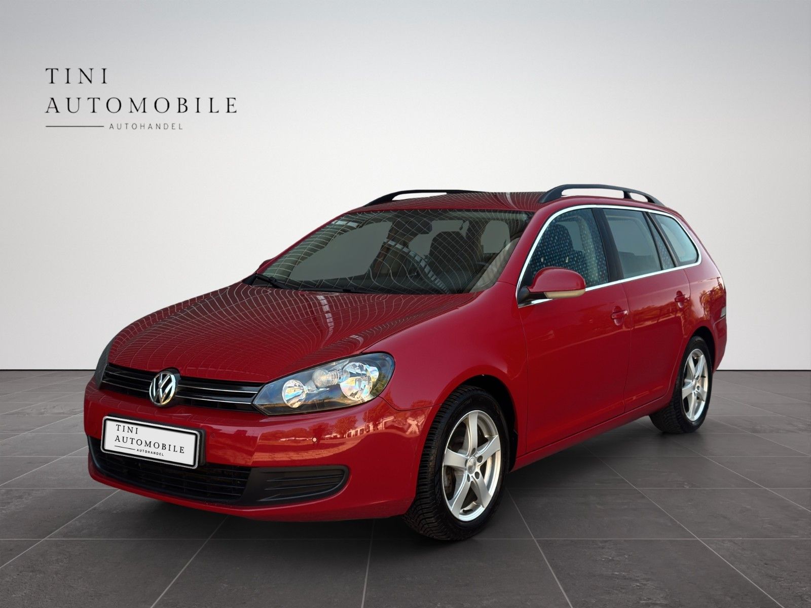 Volkswagen Golf - 1