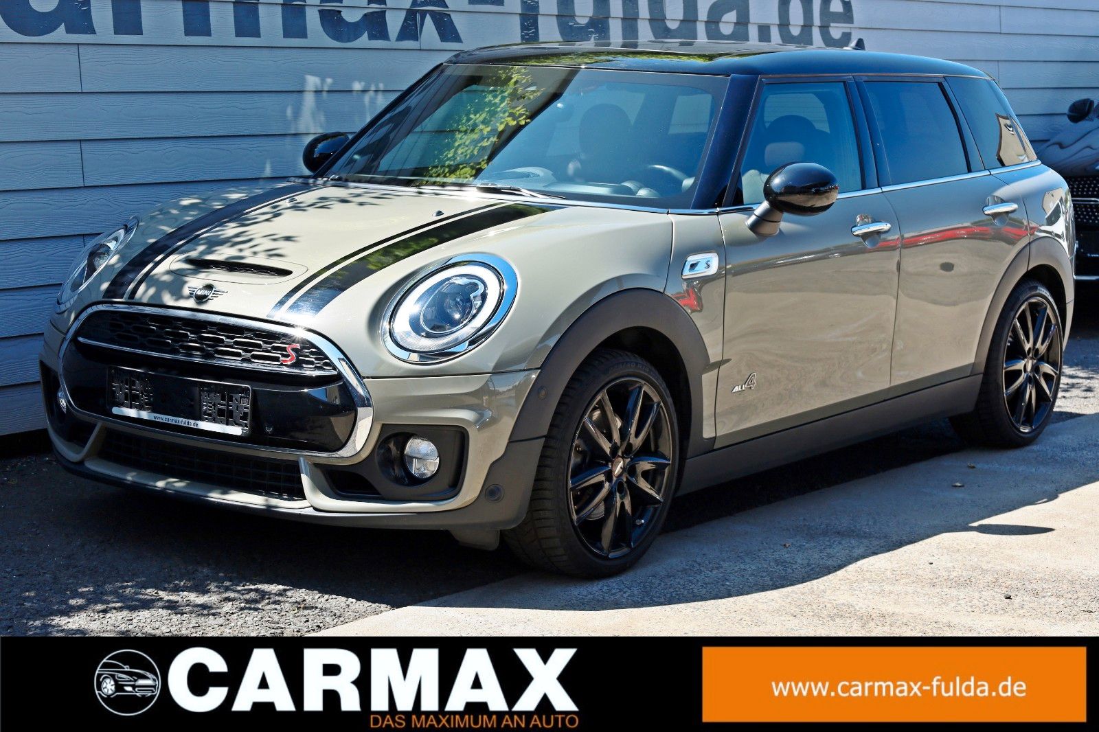 Fahrzeugabbildung MINI Clubman Cooper S All4 JCW Leder,Navi,LED,PanDach