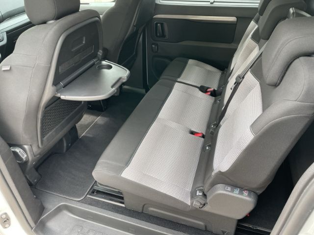 Fahrzeugabbildung Citroën Spacetourer 2.0 BlueHDi 180 FAP, M Feel 8-Sitzer