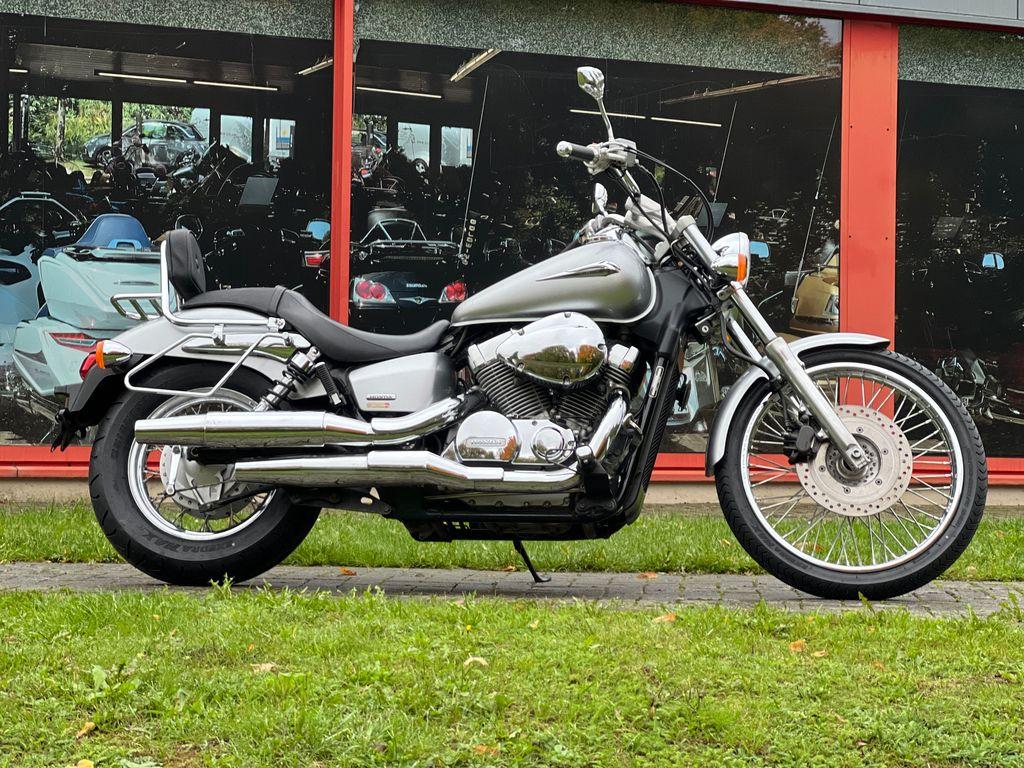 Honda VT750C SHADOW Spirit