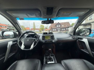 Toyota Land Cruiser - 12