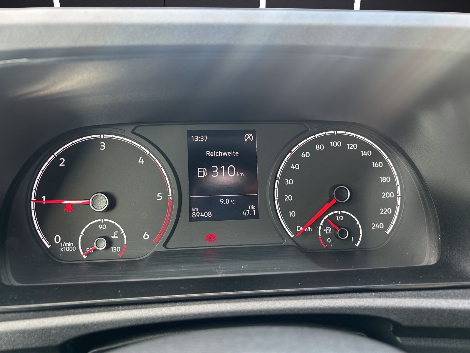 Fahrzeugabbildung Volkswagen Caddy Kasten TDI AHZV KLIMA