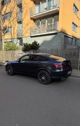 Mercedes-Benz GLC 300 4M Coupé AMG*Spur-P.*Night - Mercedes-Benz GLC 300 mit Benzin-Antrieb: Coupe, Schwarz