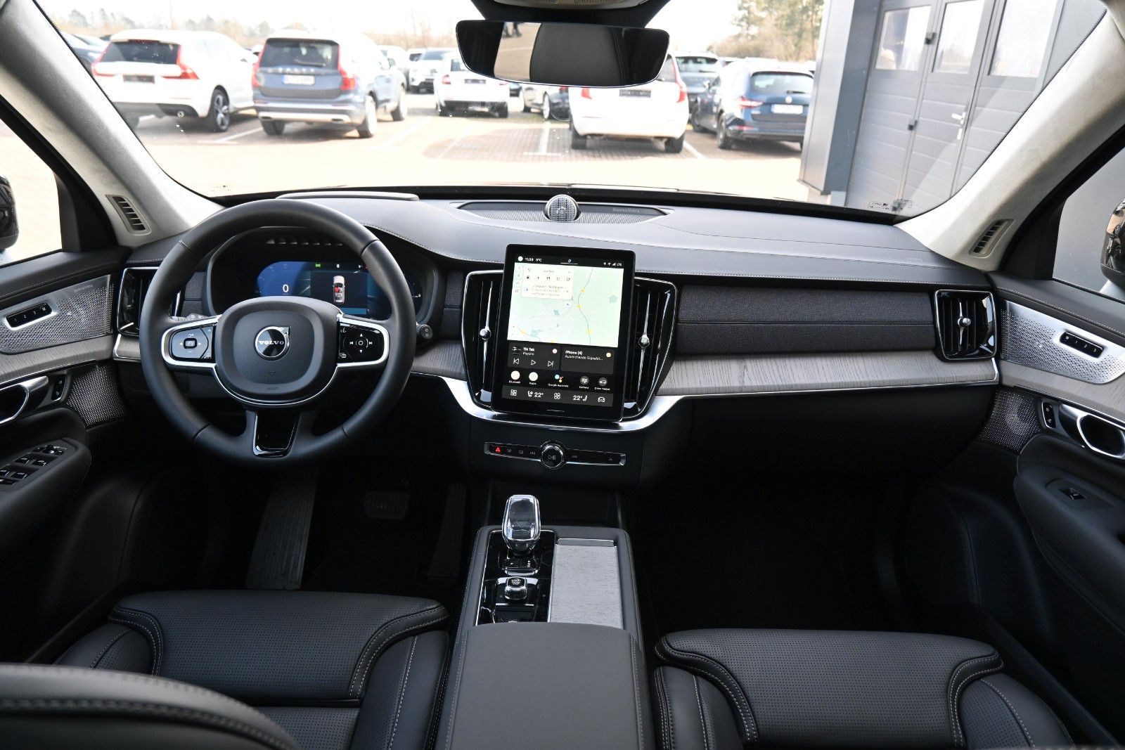 Fahrzeugabbildung Volvo XC90 T8 AWD Ultra Dark Recharge Plug-In Hybrid