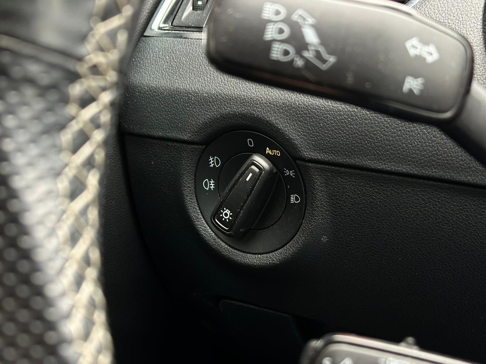 SKODA Octavia 2.0TSI RS 245 CANTON#AHK#LED#PANO#KEYLES - Image 19