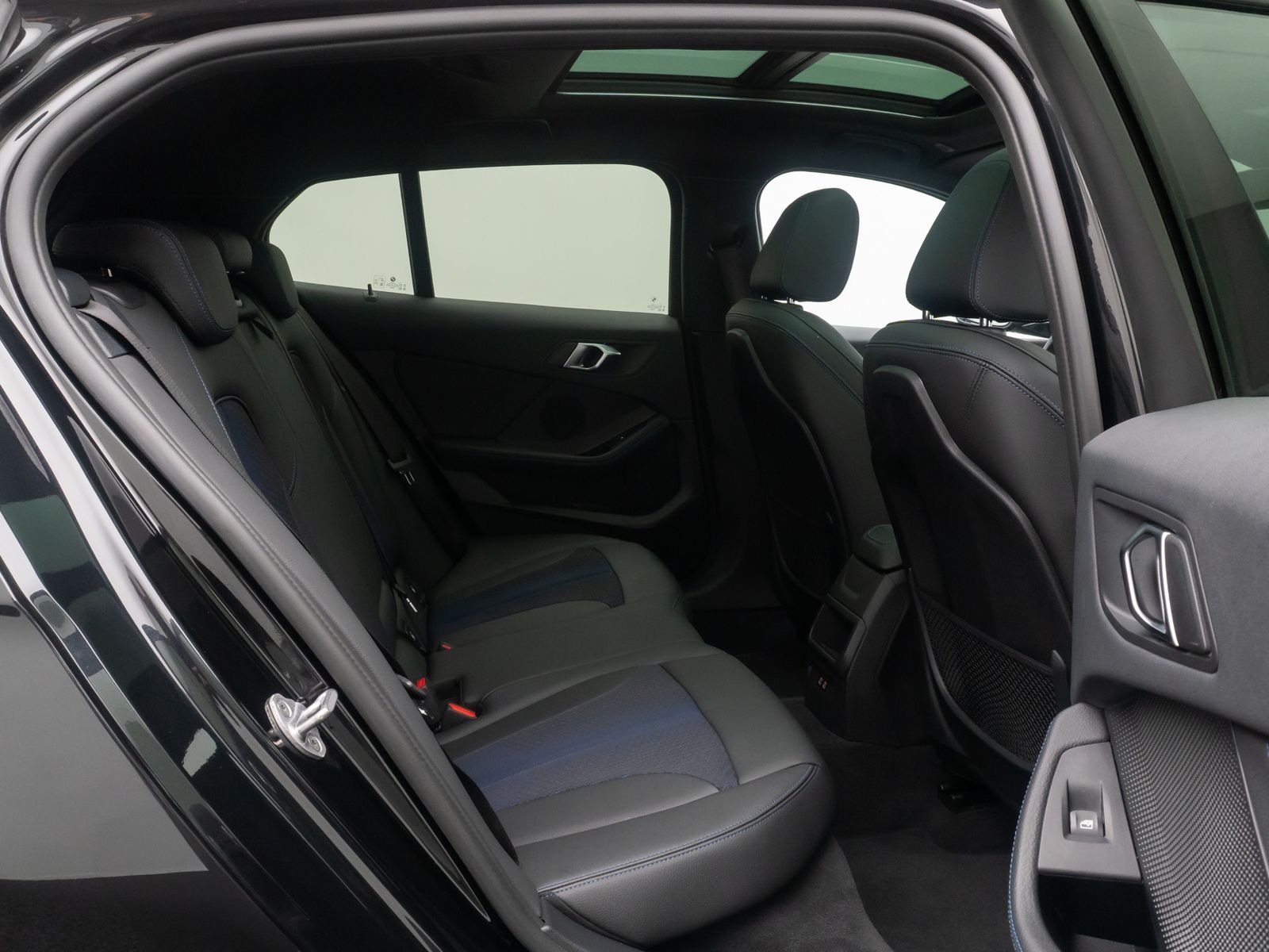 Fahrzeugabbildung BMW 120i M Sport DAB Kamera HiFi Panorama Lenkradhzg