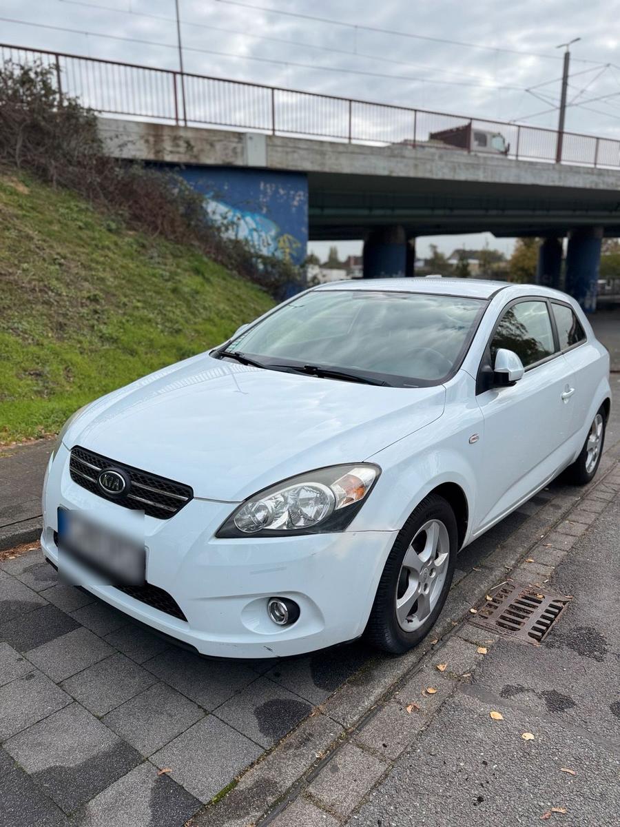 Kia Andere