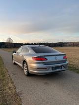Volkswagen Arteon 2.0 TDI 4xSHZ /NAVI/Automatik - silberne Volkswagen Arteon