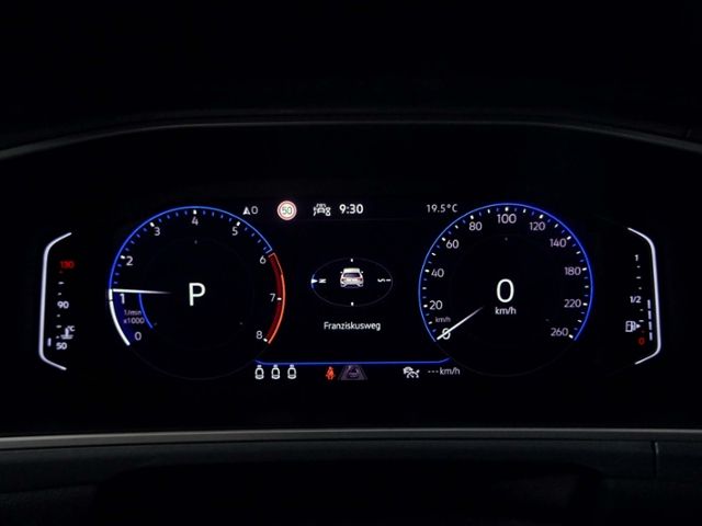 Fahrzeugabbildung Volkswagen T-Roc Style 1.5 TSI DSG | LED RFK ACC