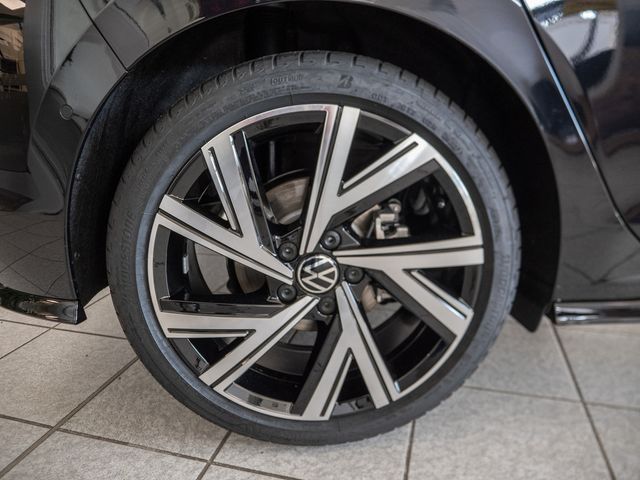 Golf VIII 2.0 TSI R-Line SHZ NAVI LED ACC AID