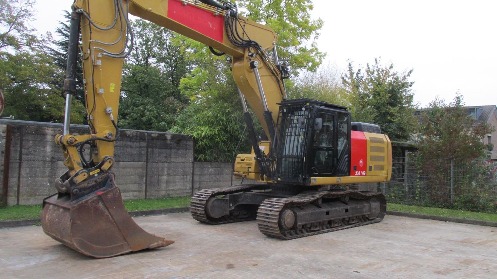 CAT 330 F