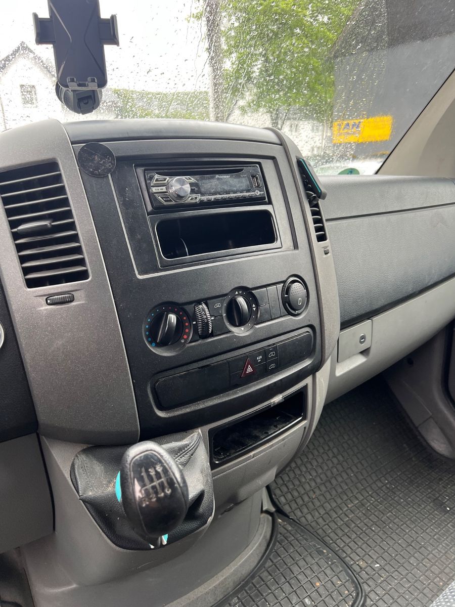 Fahrzeugabbildung Mercedes-Benz Sprinter II Kasten 210/211/213/214/216 CDI