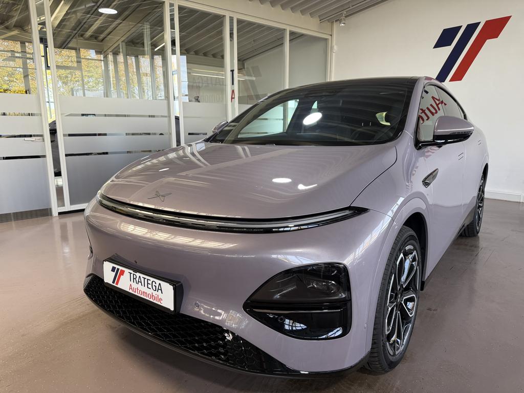 XPENG G6 AWD Performance Premiumsitze dunkelgrau