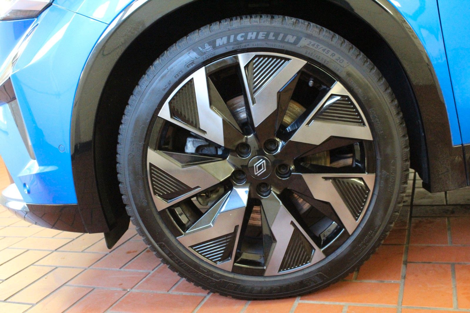 Fahrzeugabbildung Renault Rafale Full Hybrid E-Tech 200 Esprit Alpine