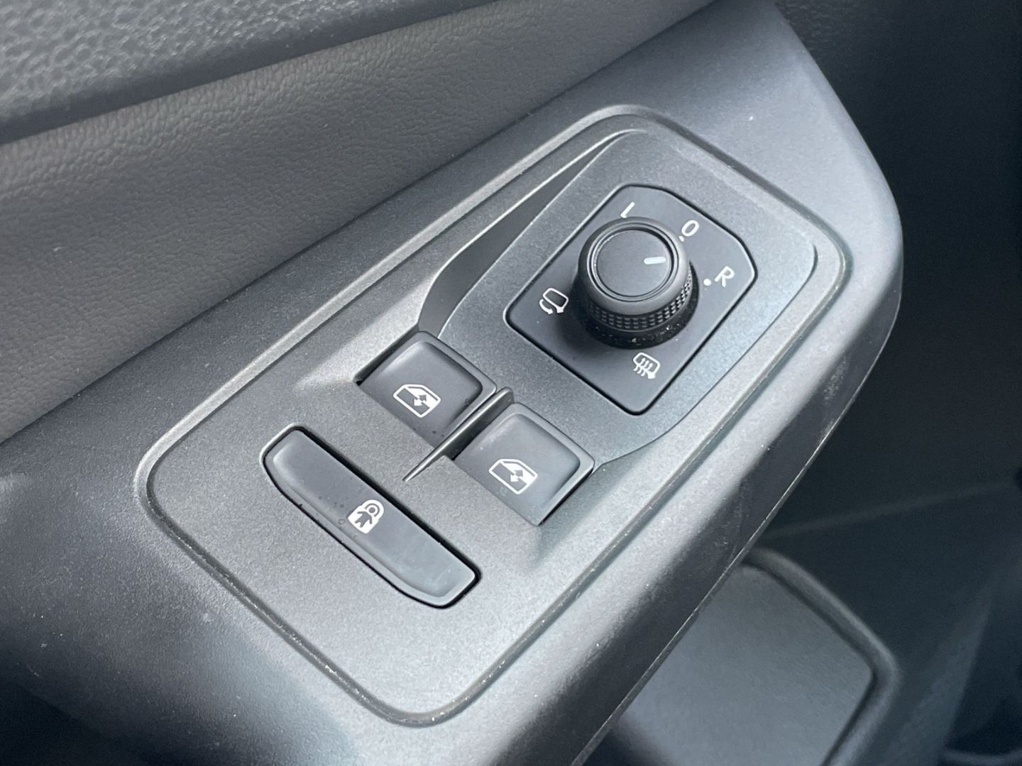 Caddy 1.5 TSI DSG Style Kamera/ACC/LED/Navi/App-
