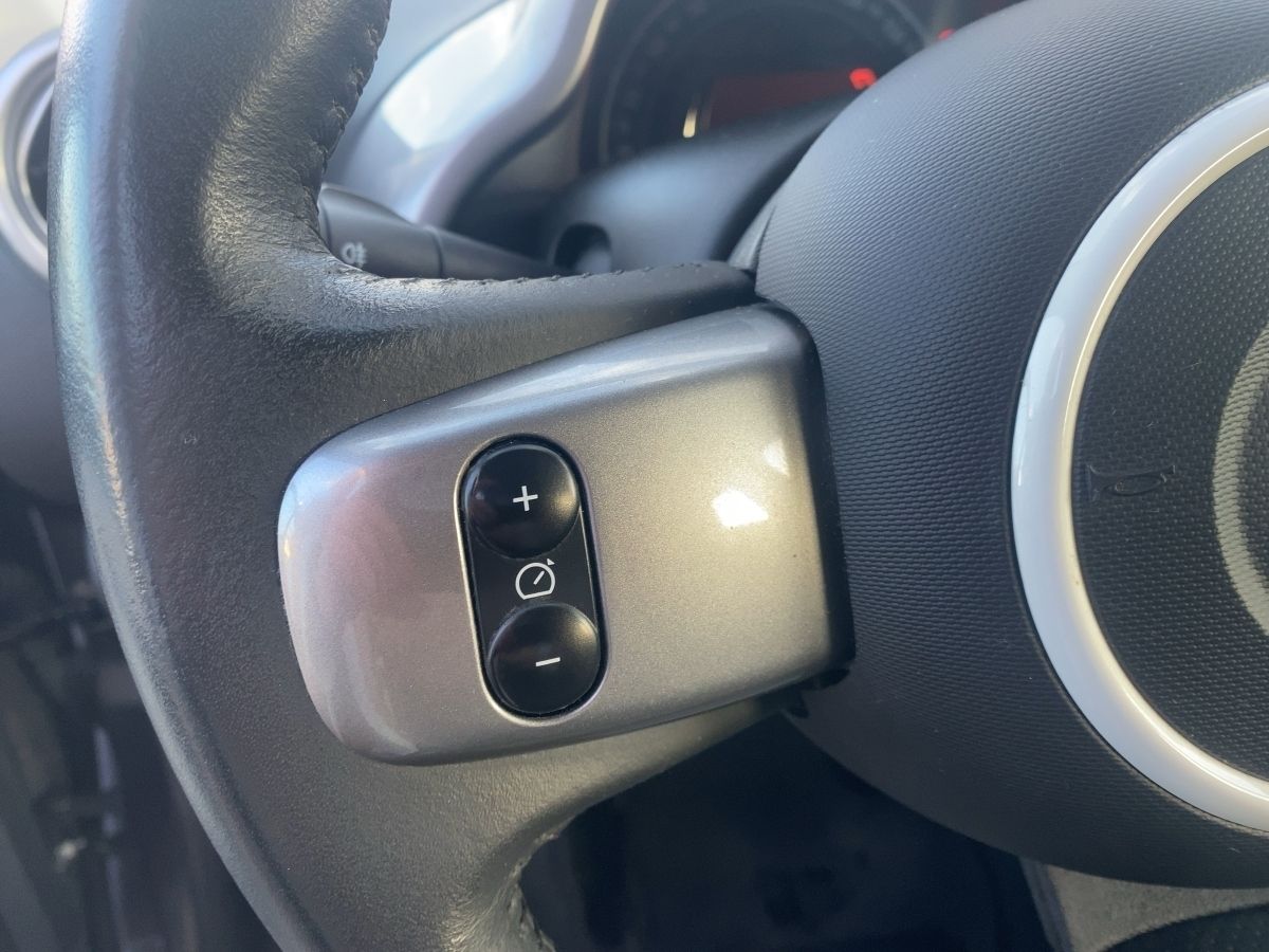 Fahrzeugabbildung Renault Twingo Zen SCe 65 SHZ Klima Bluetooth DAB+