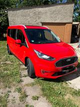 Ford Grand Tourneo 1.5 EcoBlue 88kW Titanium  - Ford Grand Tourneo von privat