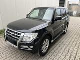 Mitsubishi Pajero 3.2 DI-D Diamant Edition.AHK.SHZ.7 Sitzer - gebrauchte Mitsubishi Pajero aus dem Jahr 2015