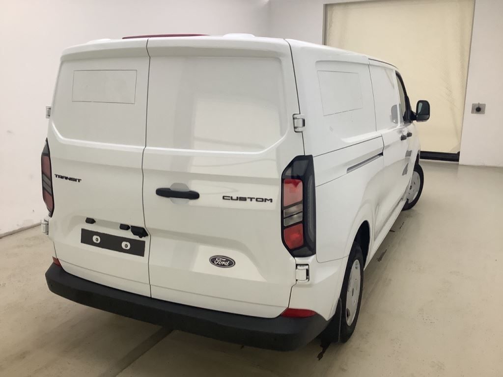 Fahrzeugabbildung Ford Transit Custom Kasten 320 L2 FWD Navi LED ACC
