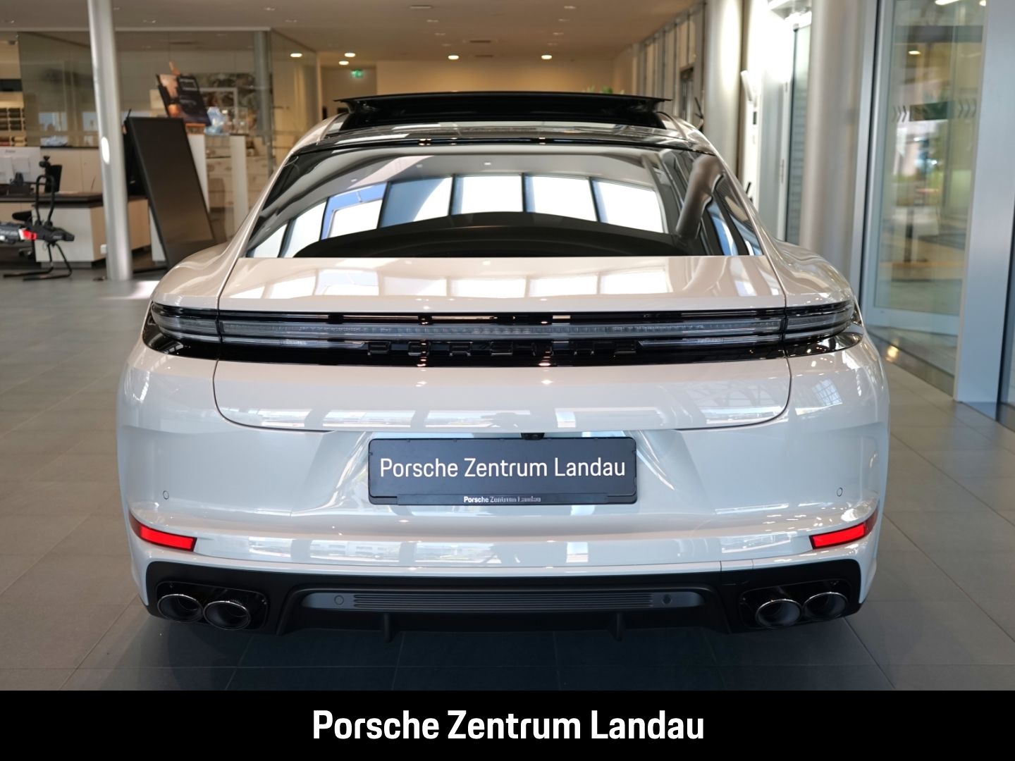 Porsche Panamera 4 E-Hybrid Clubleder HA-Lenkung Head-Up imagem 3