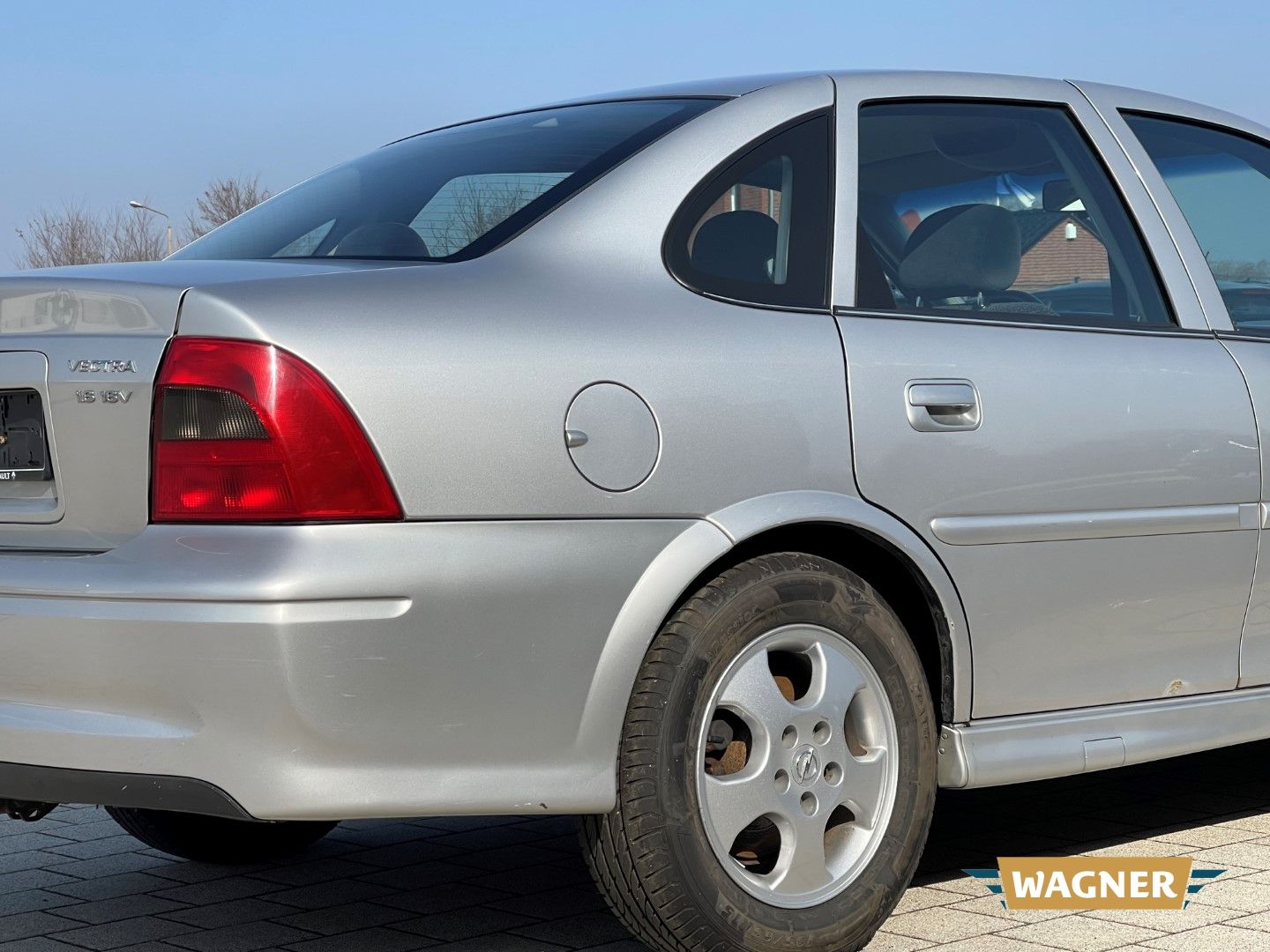 Fahrzeugabbildung Opel Vectra B Edition 100