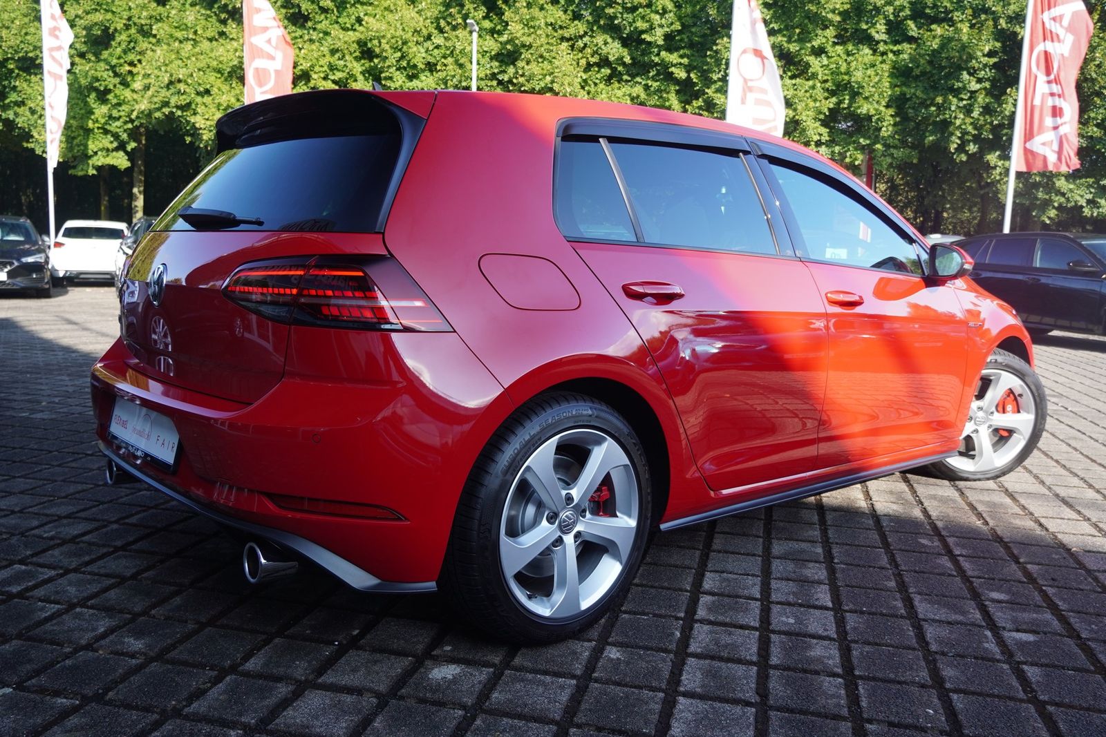 Volkswagen Golf VII 2.0 GTI Performance LED Navi ACC Kamera foto 6