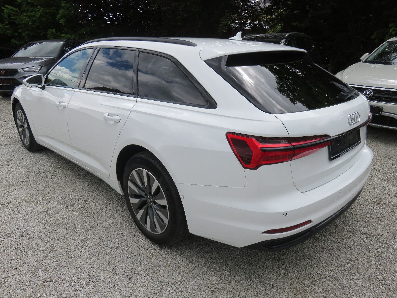 Audi A6 Avant 40 2.0 TDI sport LED, Black Paket imagem 3