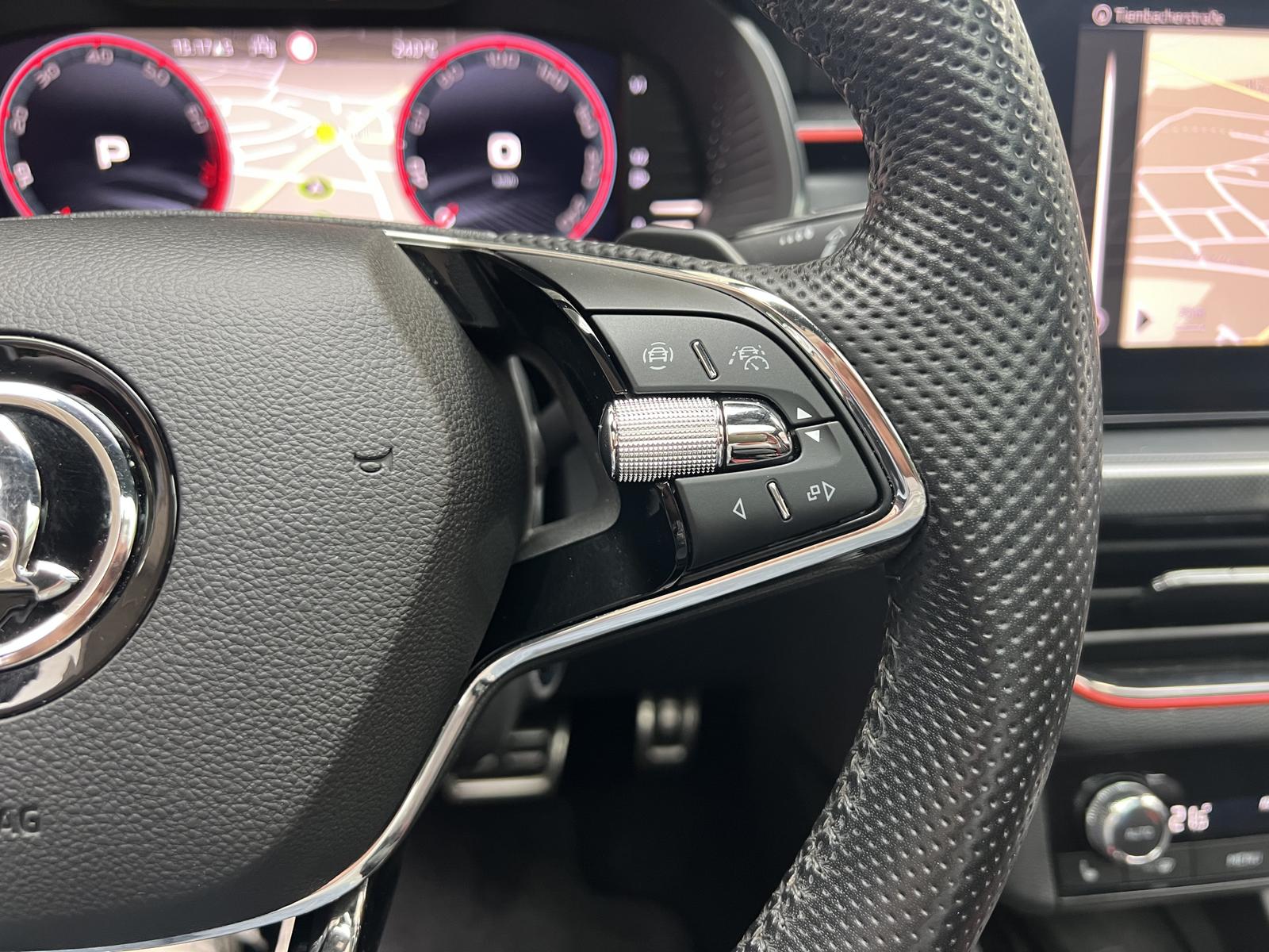 Skoda Scala 1.5 TSI Monte Carlo Panorama PDC SmartLink