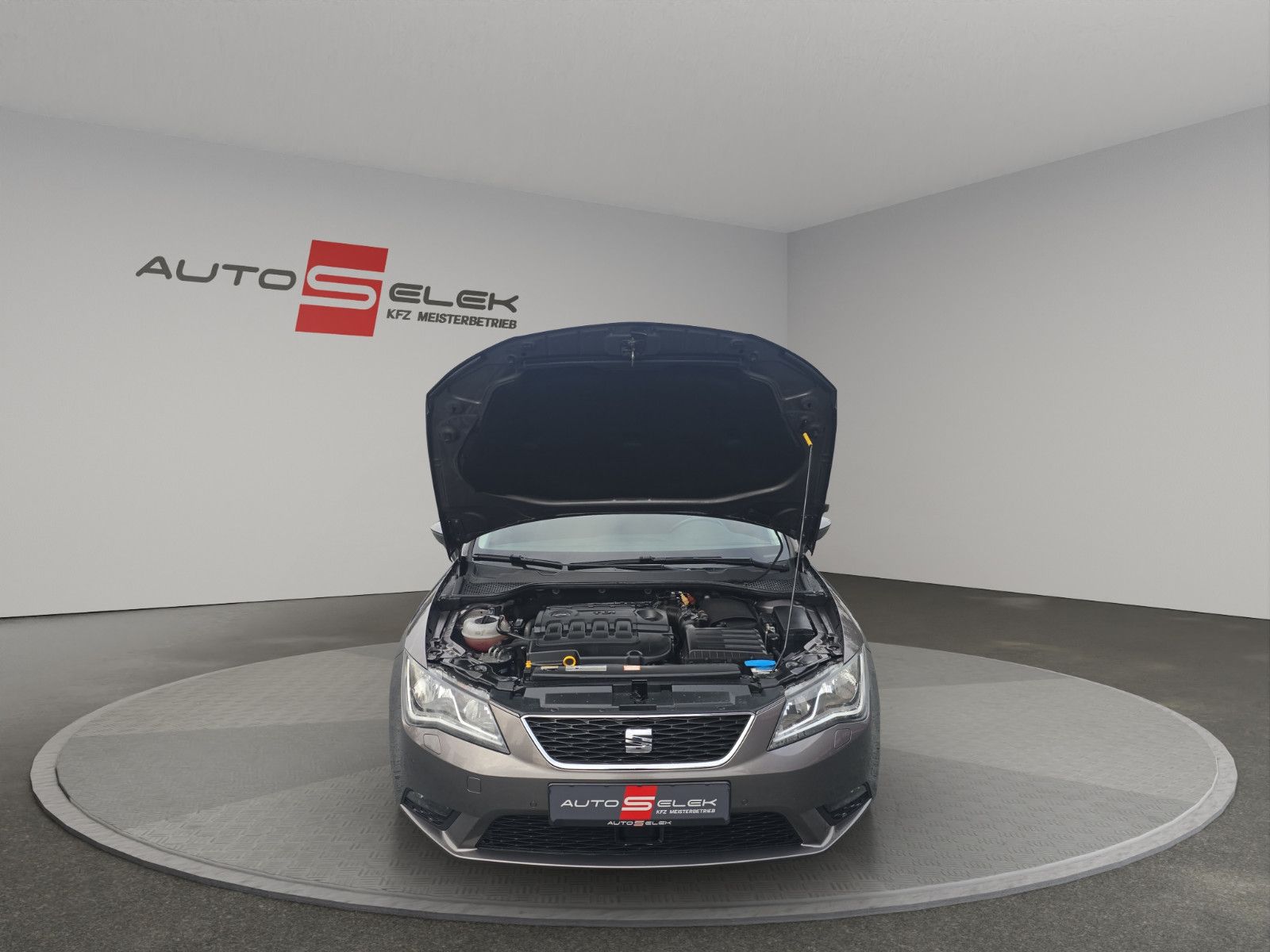 Fahrzeugabbildung SEAT Leon Style Diesel DSG-AUTOMATIK Temp PDC Klima