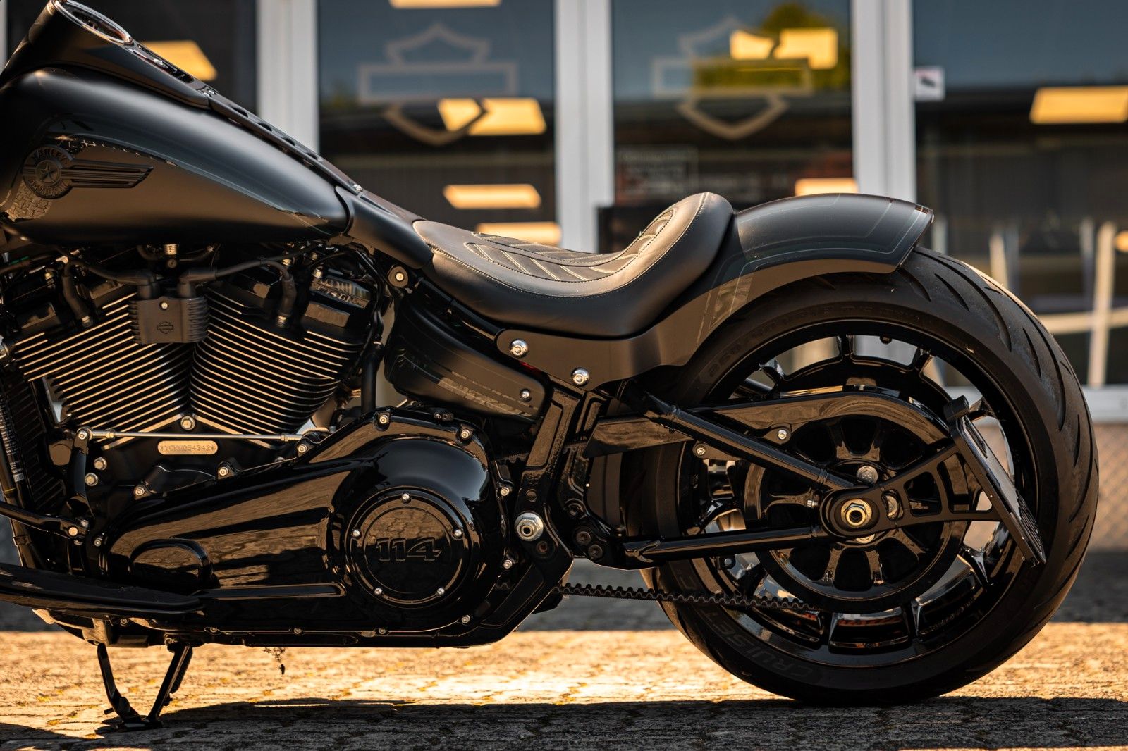 Fahrzeugabbildung Harley-Davidson DARK BOY 114 ci - FAT BOY FLFBS - JEKILL & HYDE