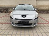 Peugeot 5008 1.6 Active 155 THP - Peugeot 5008 mit Benzin-Antrieb: Kleinbus, 1.6