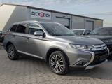 Mitsubishi Outlander 2.2 DI-D Plus 4WD 7-SITZE*AHK*KAM*KLIM - Mitsubishi Outlander mit Diesel-Antrieb: Geländewagen, 2.2