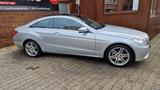 Mercedes-Benz E 250 E Coupe E 250 CGI BlueEfficiency - Mercedes-Benz Coupé aus dem Jahr 2010