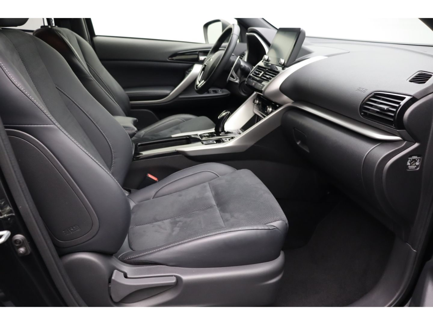 Fahrzeugabbildung Mitsubishi Eclipse Cross Plus Select 2.4 4WD ACC 360 Kamera