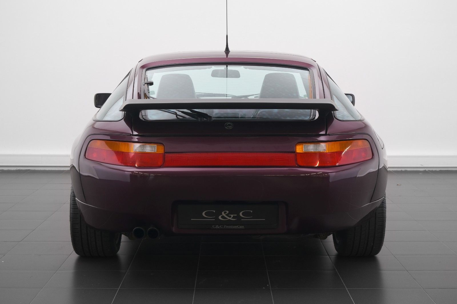 Fahrzeugabbildung Porsche 928 GT/GTS Karosserie ab Werk/Einzelstück/Sonder