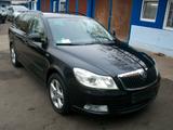 Skoda Octavia Combi 1.4 TSI Family*Klima*AHK*Euro5* - Skoda Octavia 5E