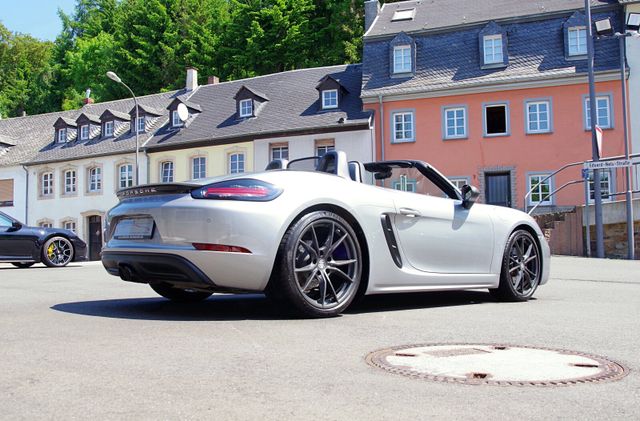 Porsche 718 Boxster T*PDK,Navi,Connect,Tempostat,SOFORT*