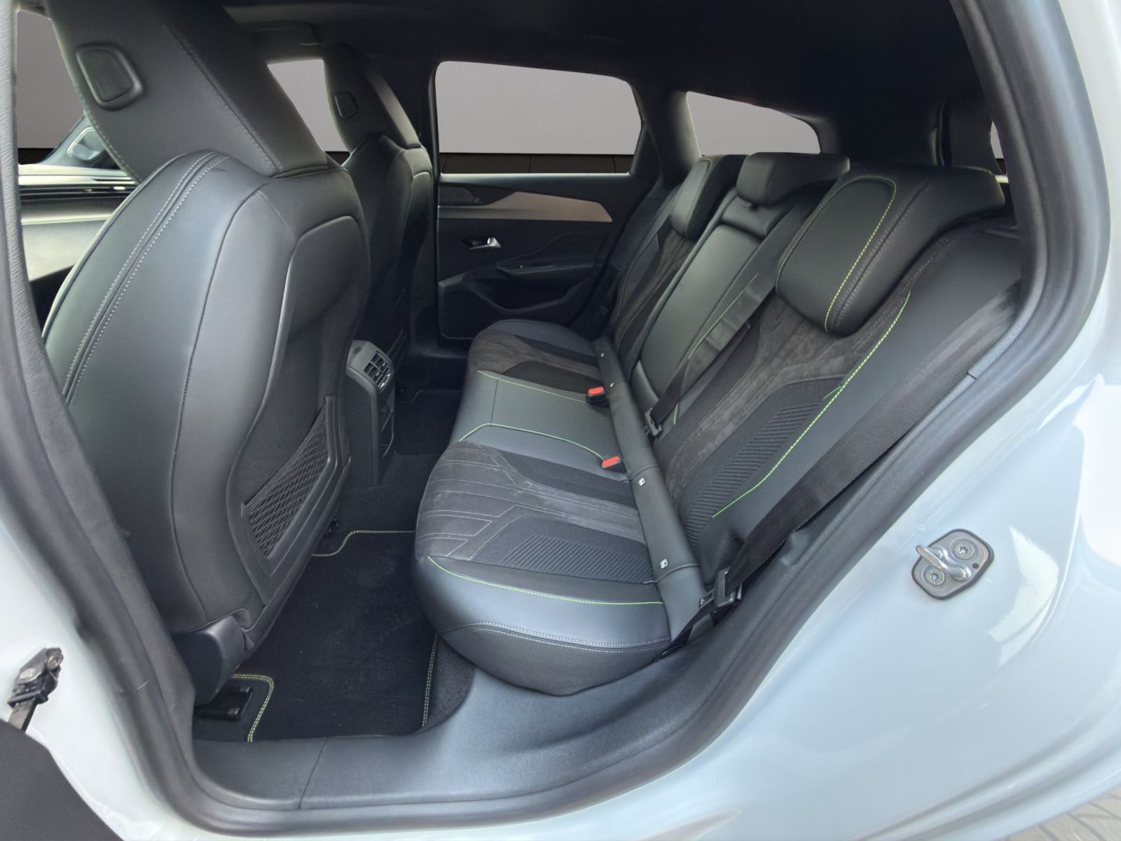 Peugeot 308 - Bild 12