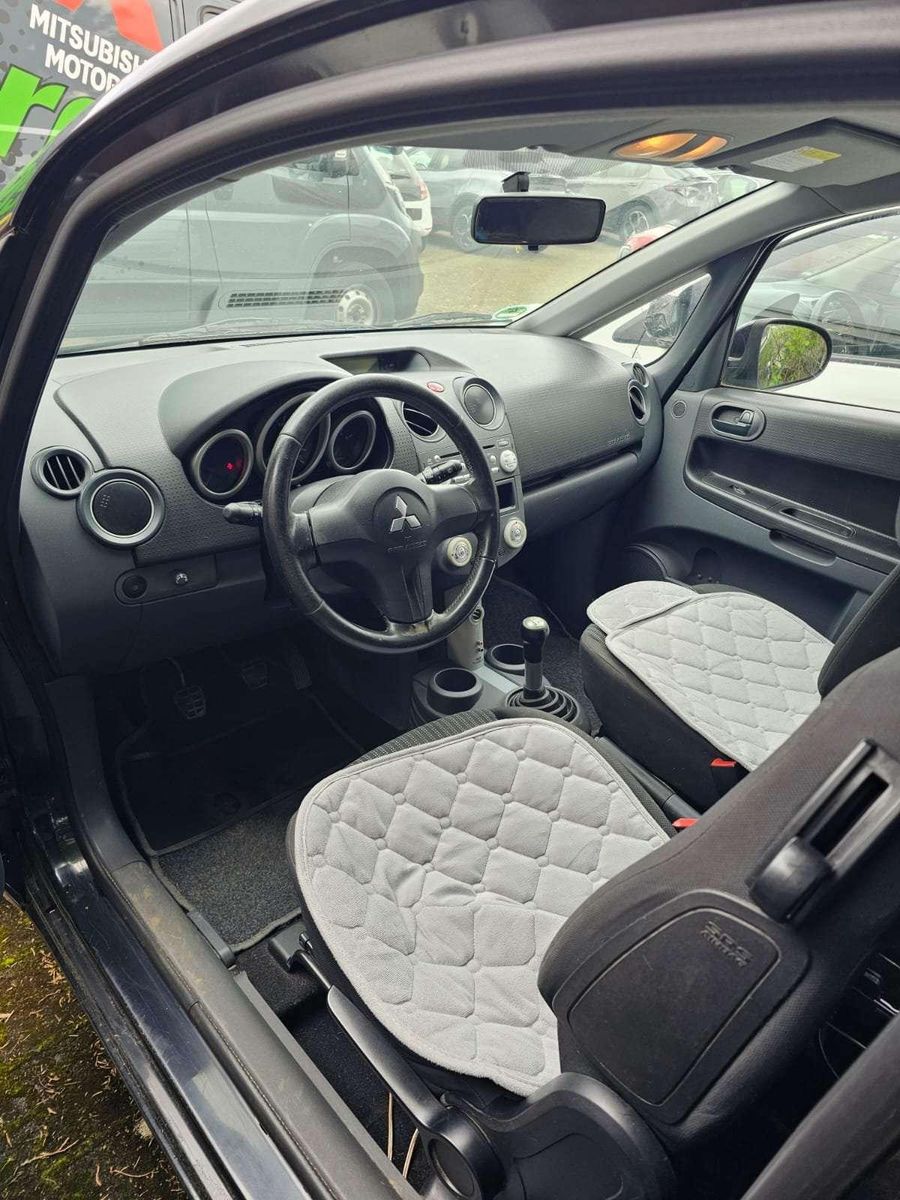 Fahrzeugabbildung Mitsubishi Colt 1.3 Young Edition