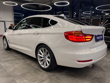 BMW 320i Gran Turismo xDrive *AHK*Bi-XENON*NAV*LEDER