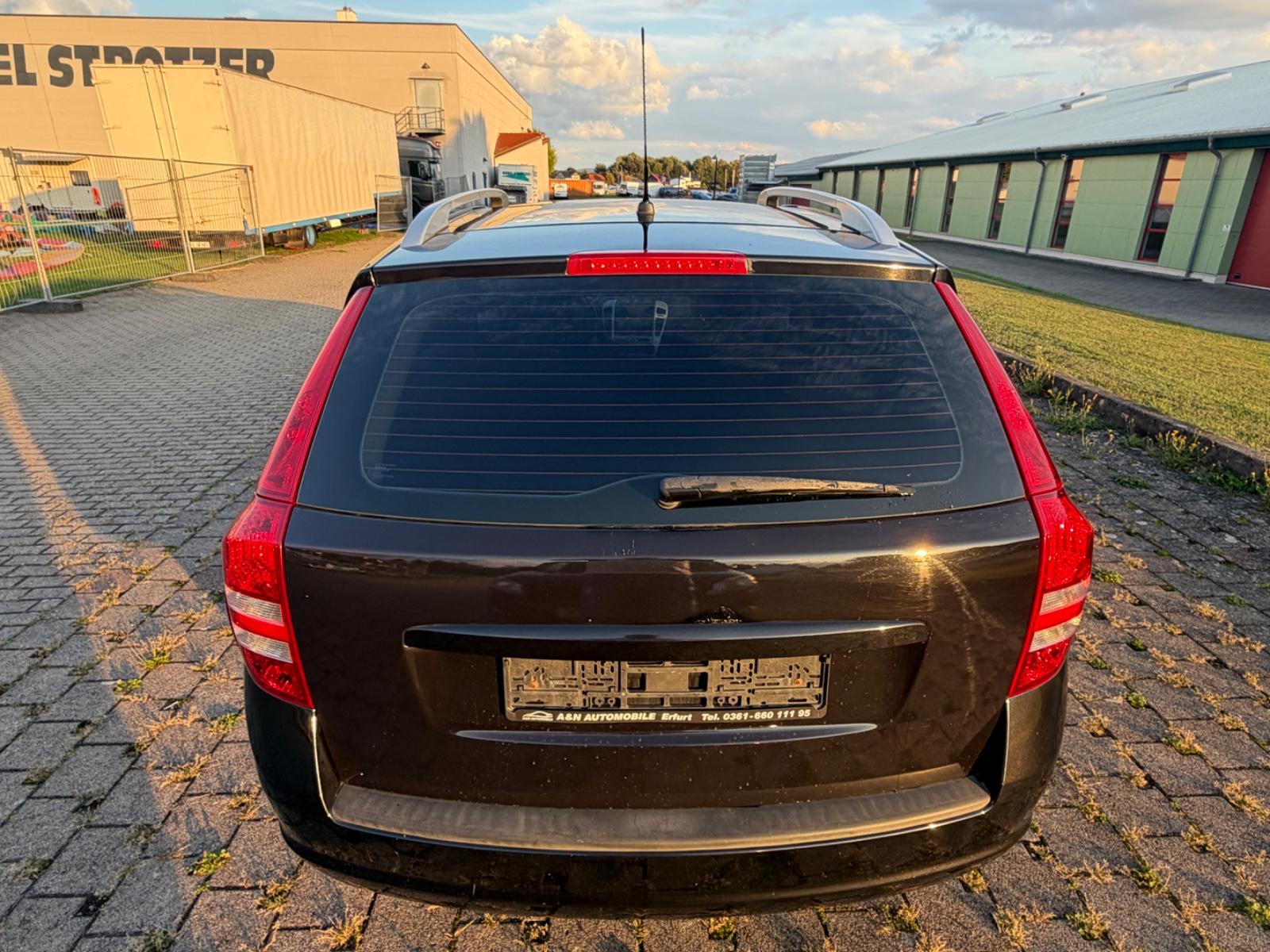 Kia ANDERE Ceed Sportswagon EX