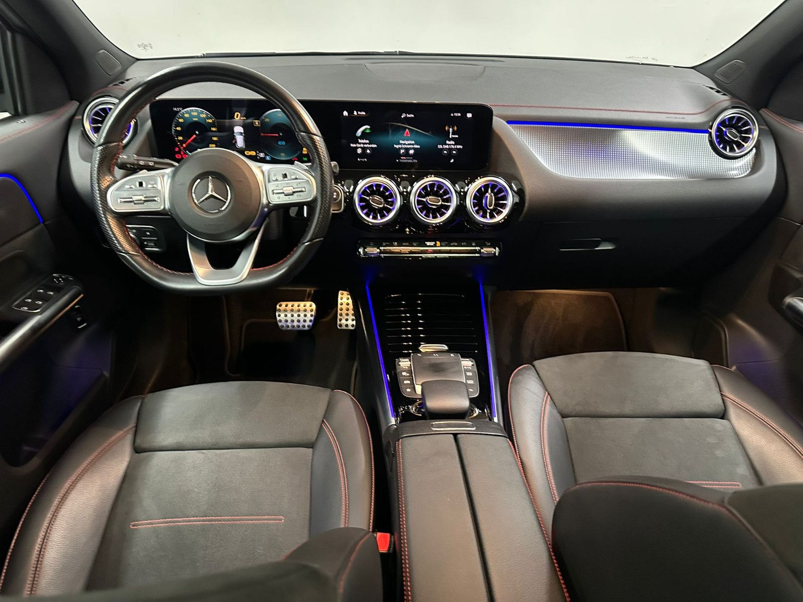 Fahrzeugabbildung Mercedes-Benz EQA 250 AMG-LINE*NIGHT*AHK*LED*IHC*NAVI*PANORAMA