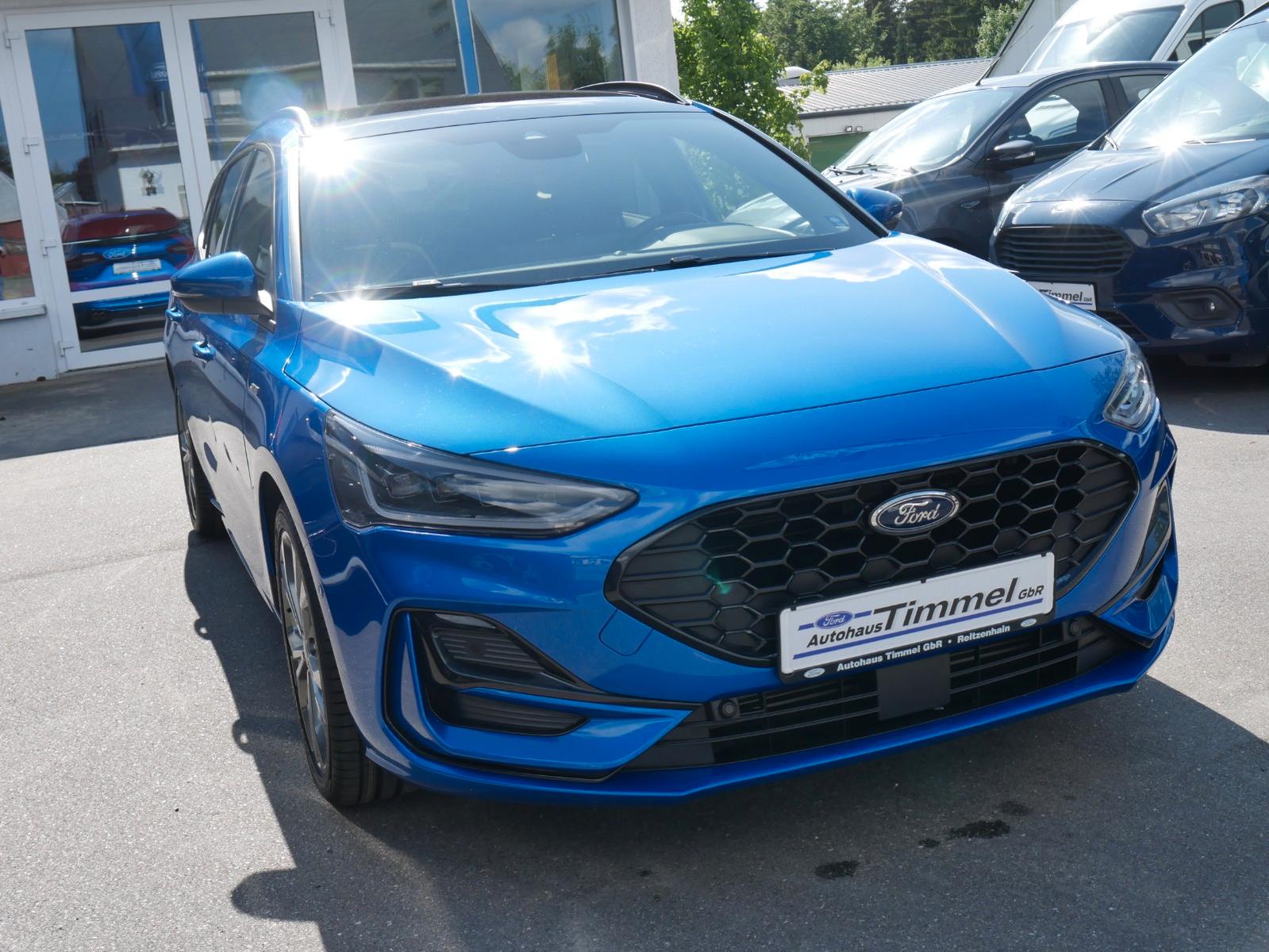 Ford Focus Turnier ST-Line X Autom Matrix Panorama