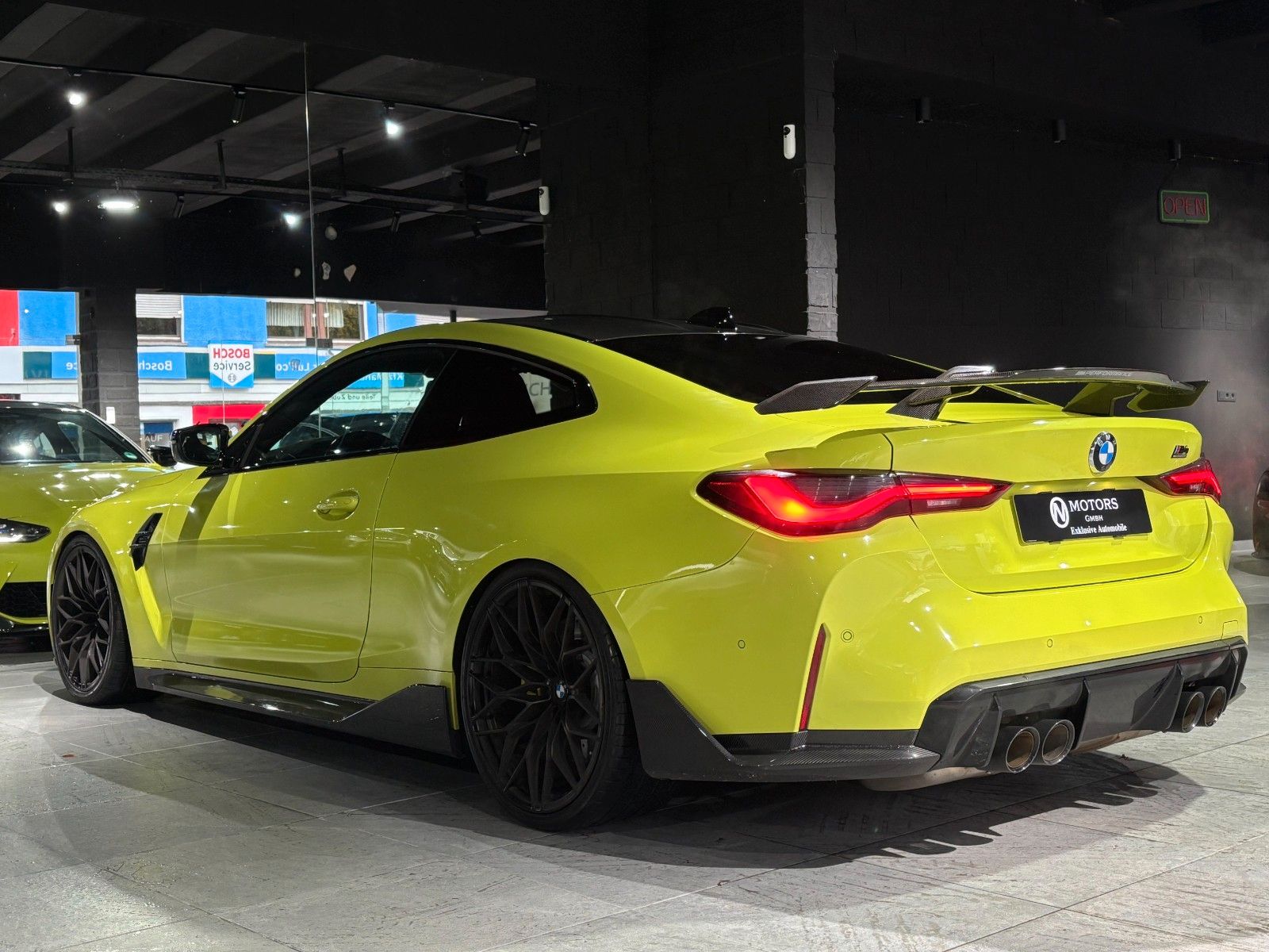Fahrzeugabbildung BMW M4 Competition *M-Perf.PartsCarbon*HUD*360°KAM