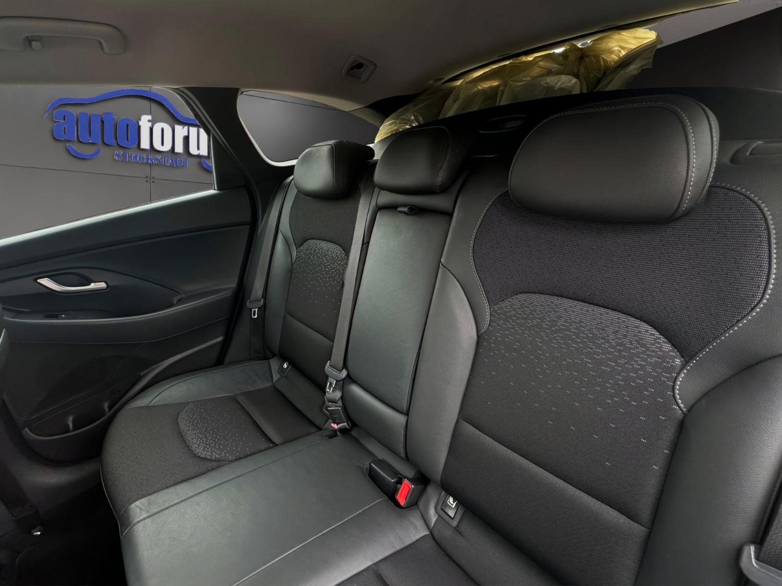 Hyundai i30 cw Premium AUTOMATIK°ACC°NAVI°LED°KAMERA