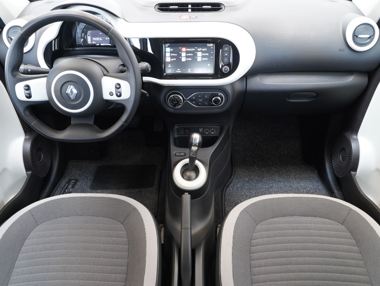 Fahrzeugabbildung Renault Twingo Zen Electric